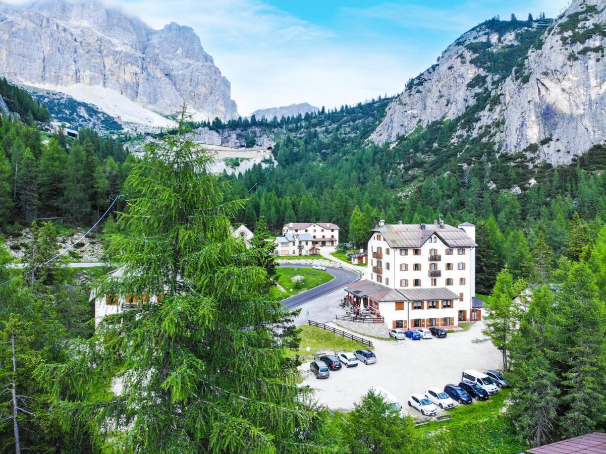 Hotel Al Sasso Di Stria Andraz Extérieur photo